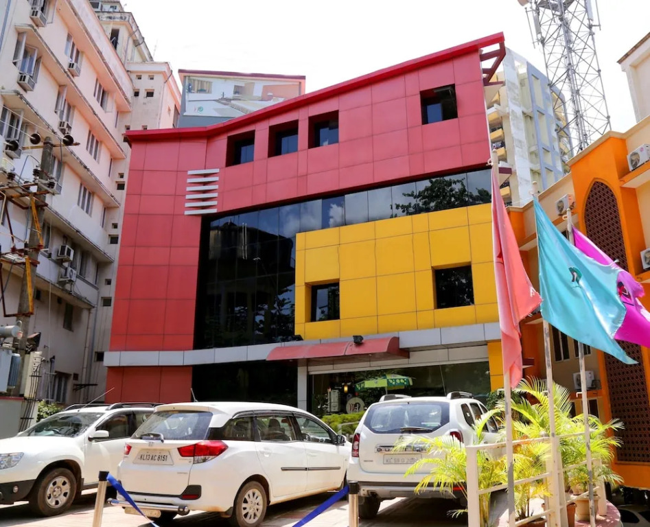 Metro Plaza Hotel by RAK Rooms, Mangaluru