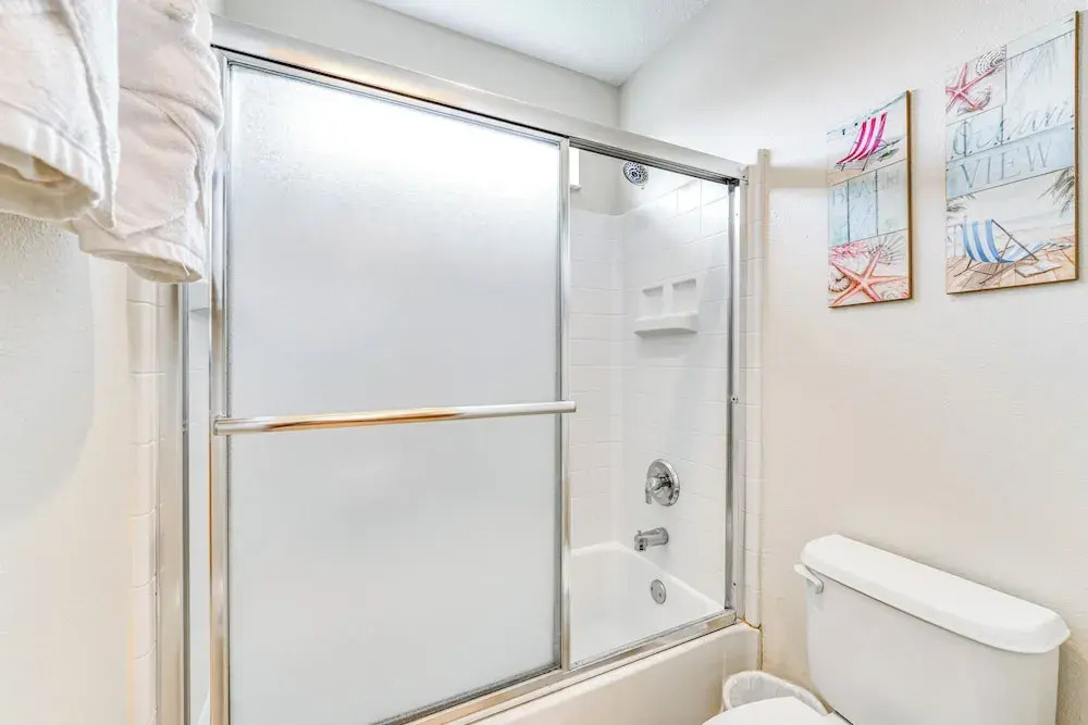 6 Mi to Disney World: Spacious Kissimmee Retreat!