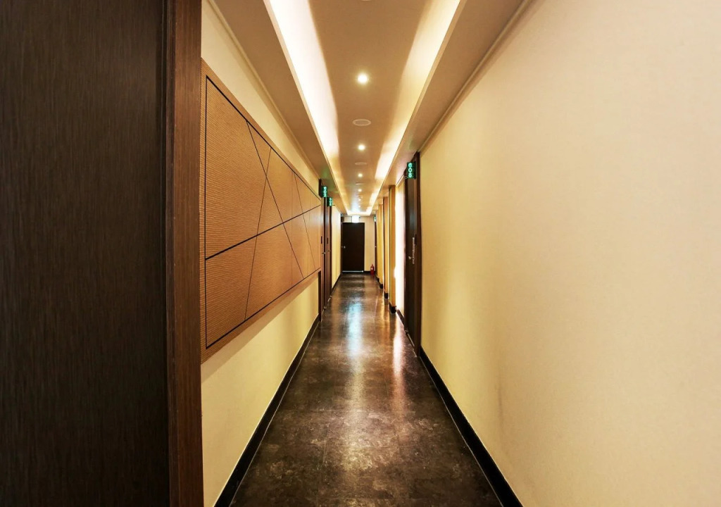 Free Hotel
