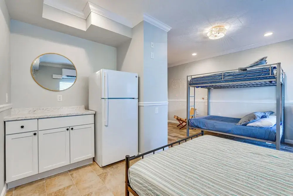 Panama City Beach Townhome w/ Deck, Ocean Views