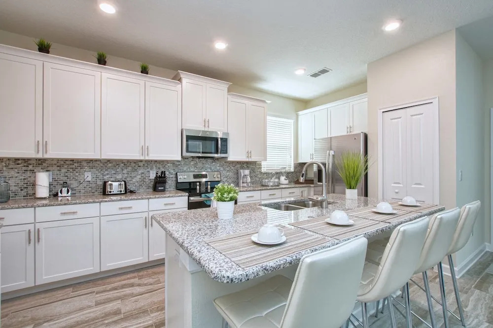 Storey Lake-5 Bedroom Pool Home-1663ST