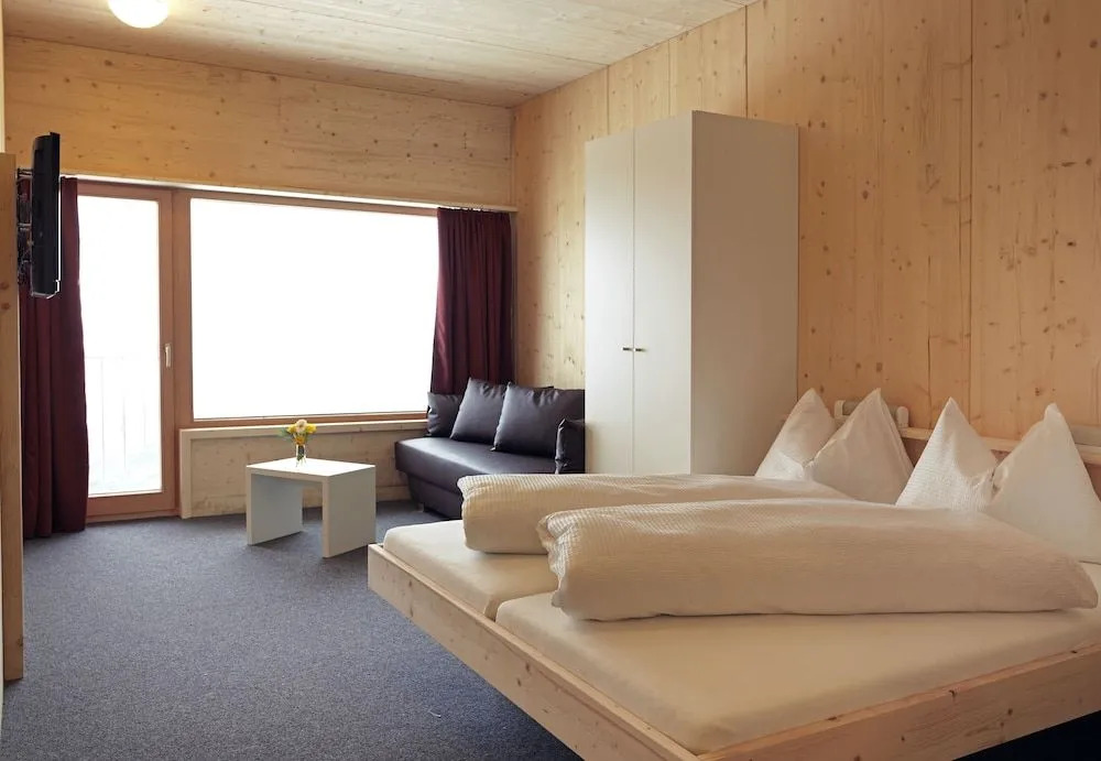 Venet Gipfelhütte