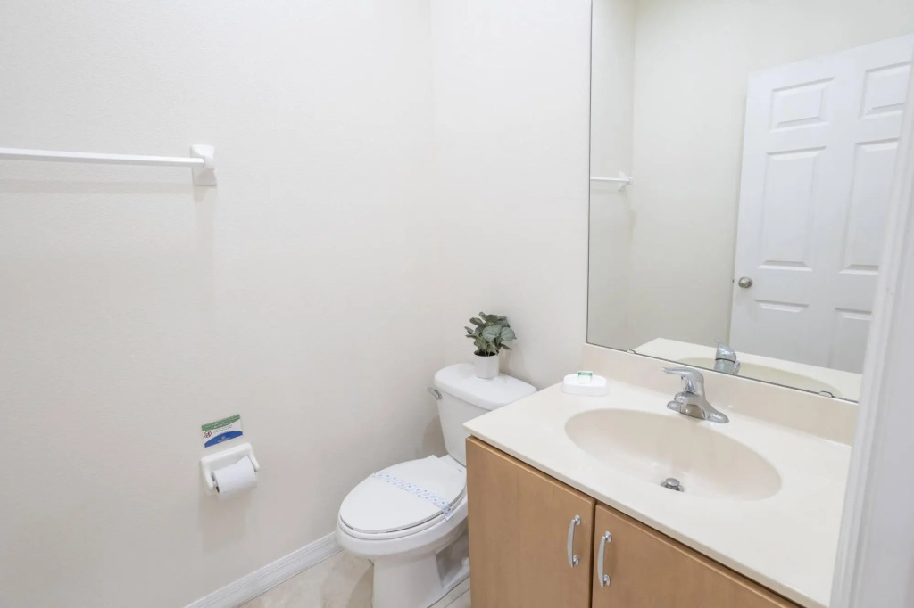 Cozy Home with Hot Tub at Encantada 302