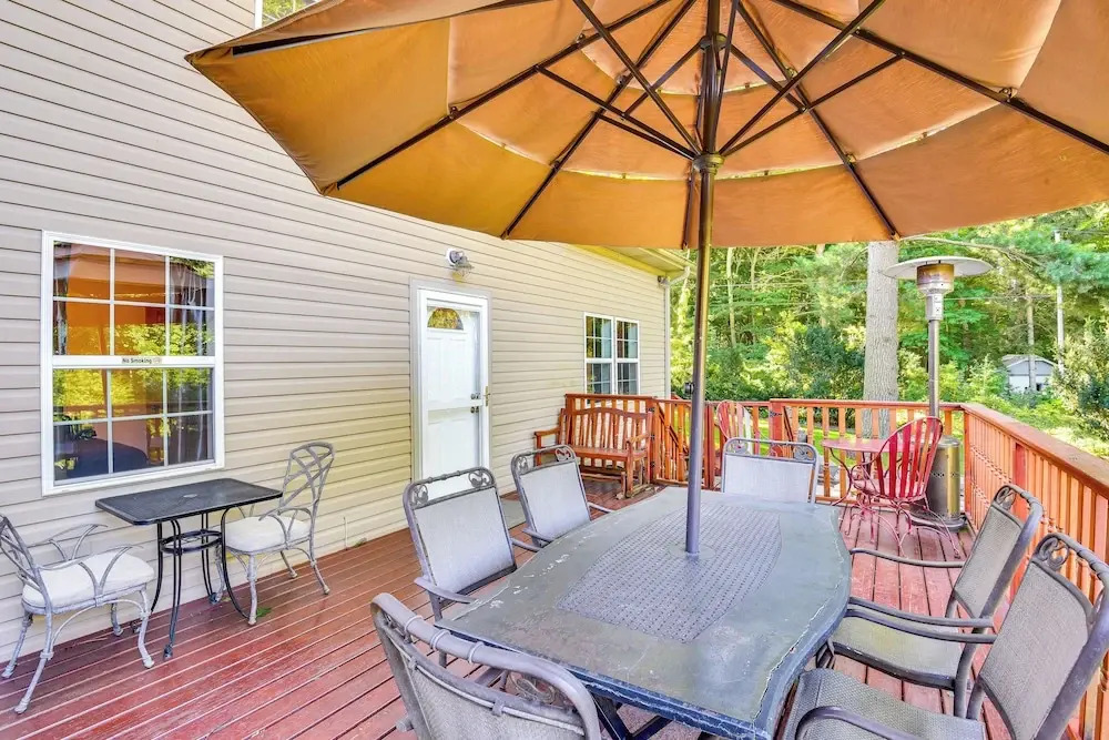 Walk to the Beach: Pet Friendly w/ Fire Pit!