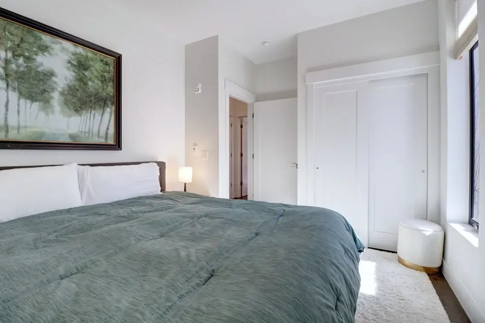 River West 515 2 Bedroom Condo