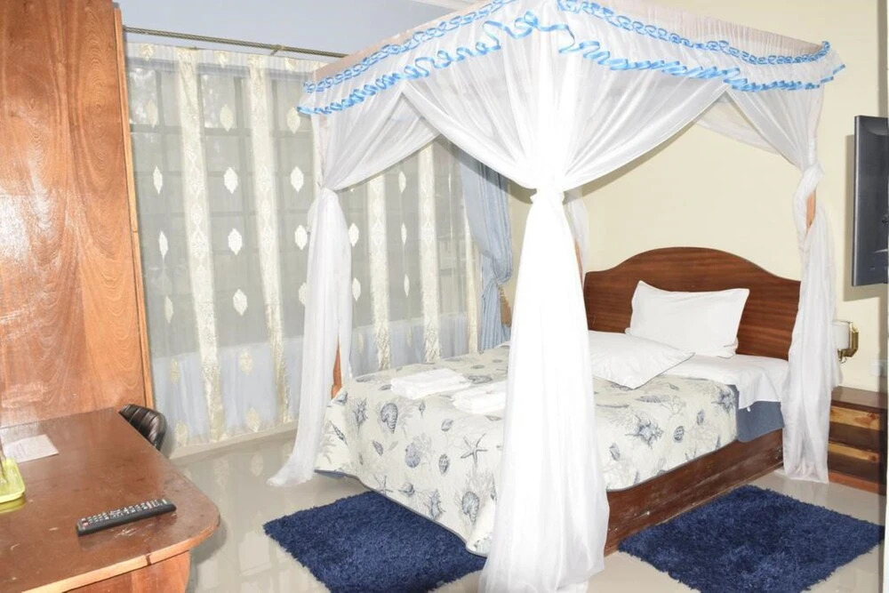 Yaris Guest House M&M
