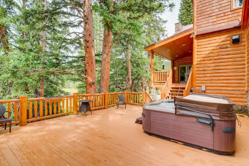 Secluded 6br W/ Hot Tub, Fire Pit & Chef's Kitchen 6 Bedroom Home