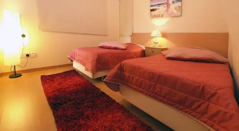Halcon Molos Apartment