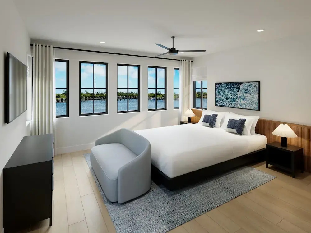 Waterfront Luxury Home - Tidelands House