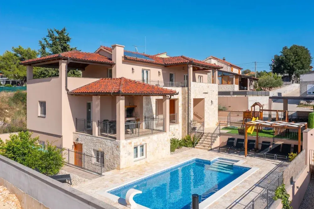 Villa San