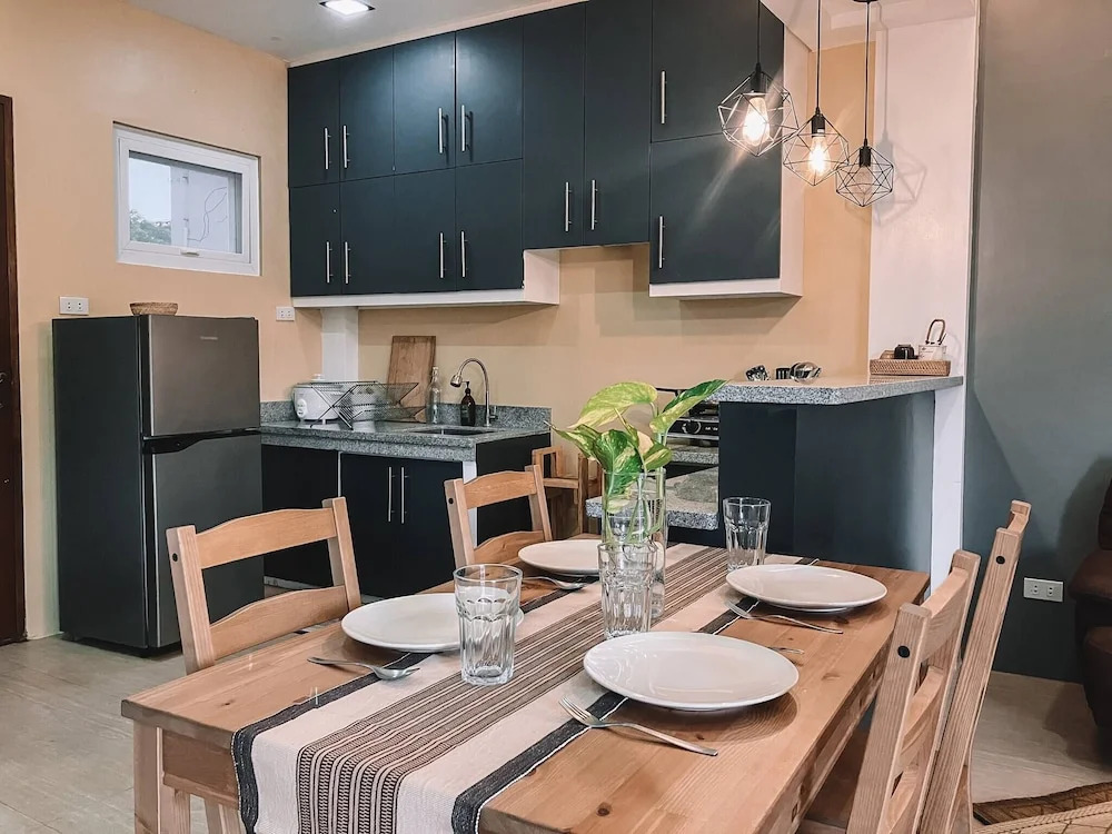 2BR Laid Back Apartment, near beach