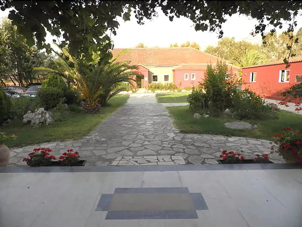 Paleros Garden Village Resort