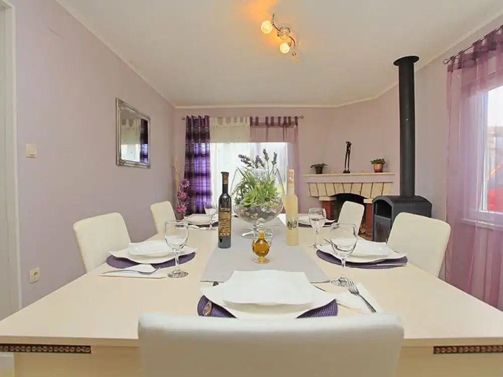 Alluring Holiday Home in Korčula with Whirlpool