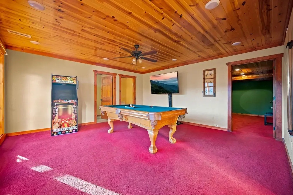 Exquisite Getaway w Indoor Pool Theater