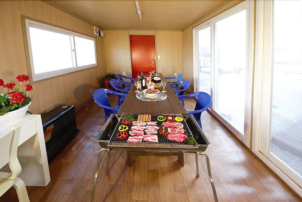 Yeongheung-do Lumiere Pension