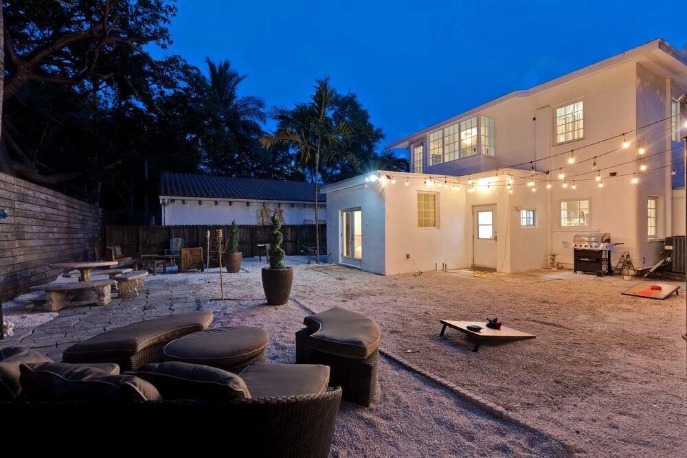 Hipster Upper Buenavista House
