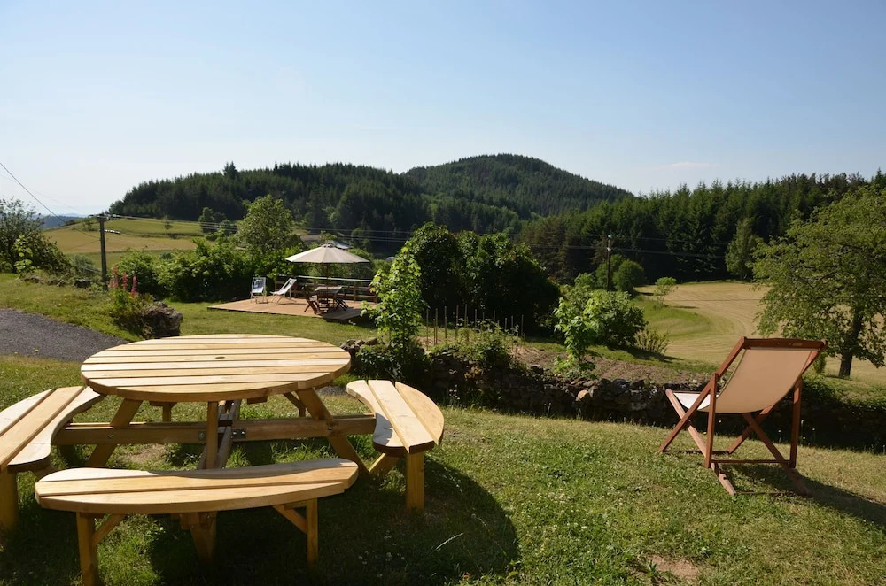 Grange De Sagne maison et table d hôtes avec dîner sur réservation