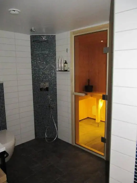 IQsuites