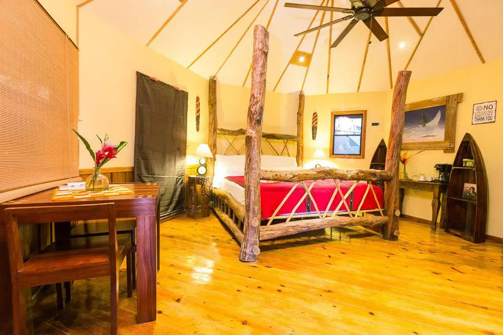 Tranquilseas Eco-Lodge And Diving Center