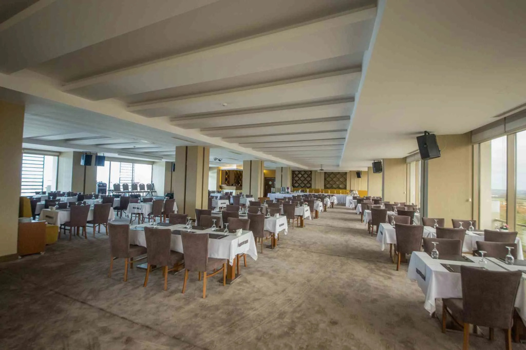 Hilly Hotel