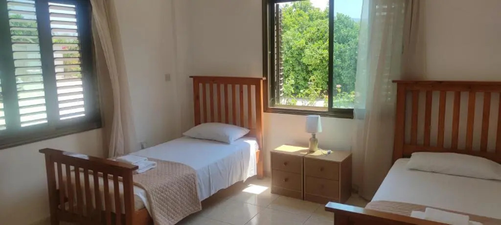 oasis nature almond house