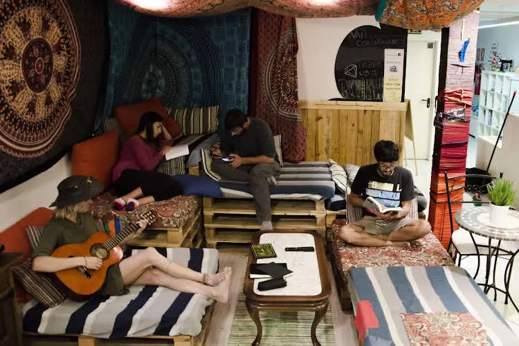 The Hostel Box - Gaudi
