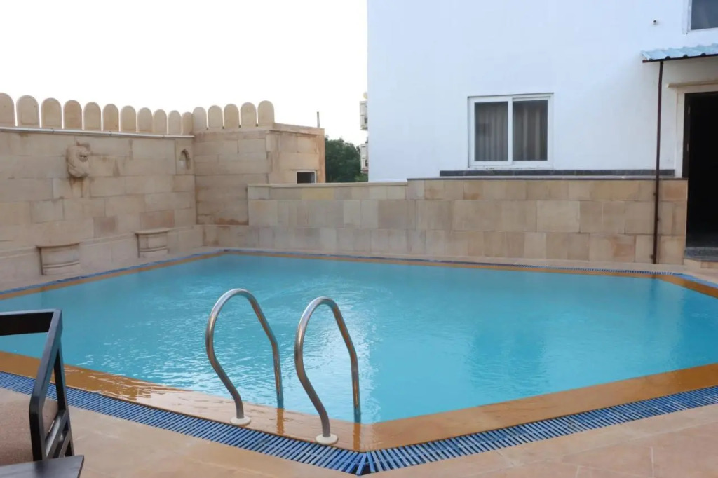 Hotel Marwar Palace