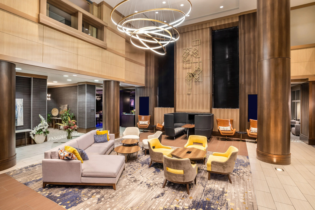 Crowne Plaza Shenandoah - Woodlands Area by IHG