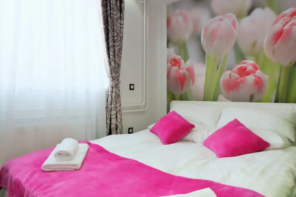 Luwiana Suites