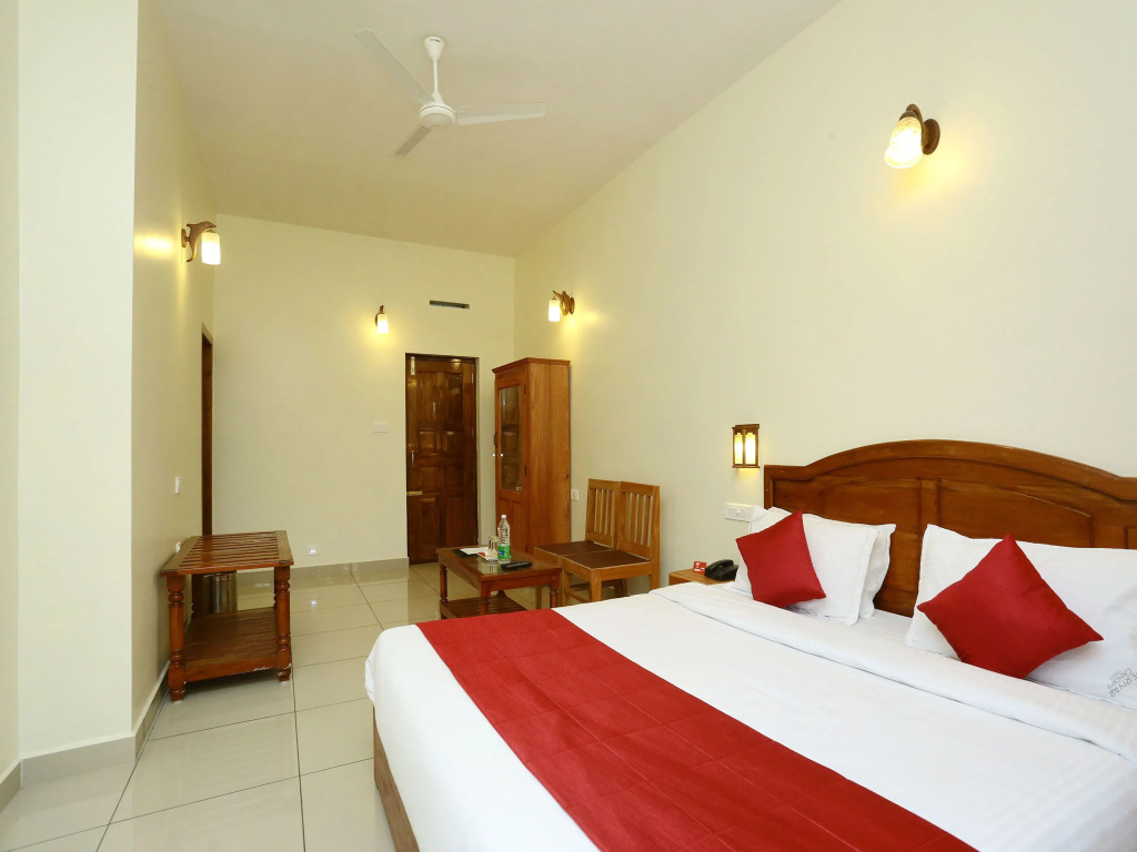 OYO 12937 Hotel Periyar Canopy