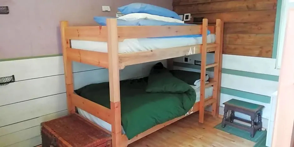 Edens Yard Backpackers