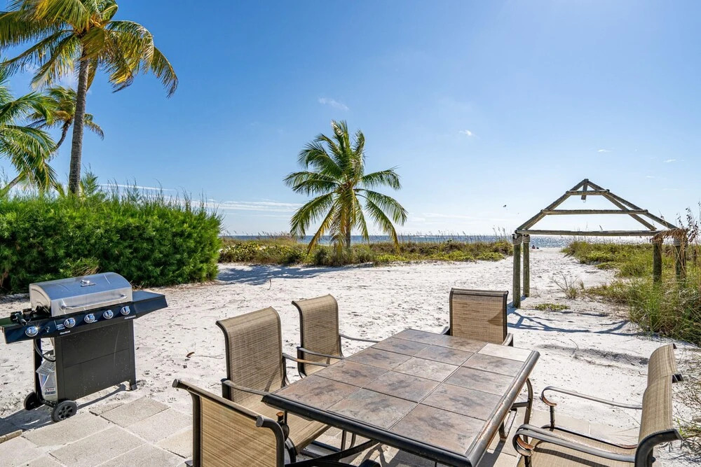 2890 Seaview by Coastal Vacation Properties