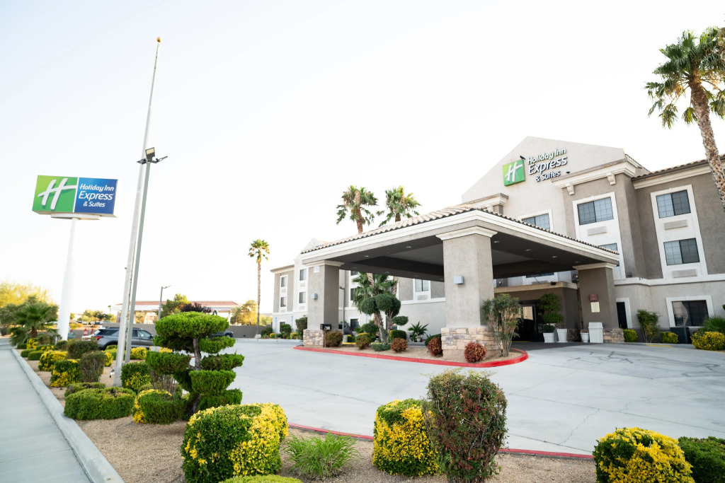 Holiday Inn Express Hotel & Suites Hesperia by IHG