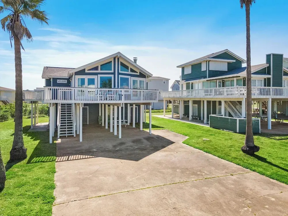 Coastal Cottage by Ryson Vacation Rentals