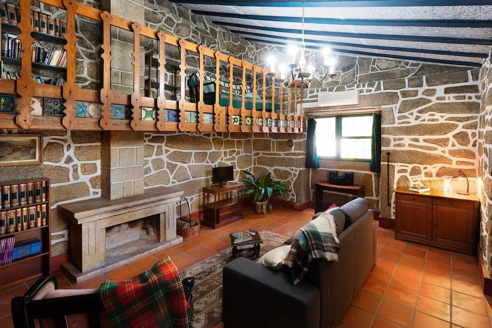 Villa With 5 Bedrooms in São Pedro do Sul, With Wonderful Mountain View, Private Pool, Enclosed Garden - 70 km From the Beach