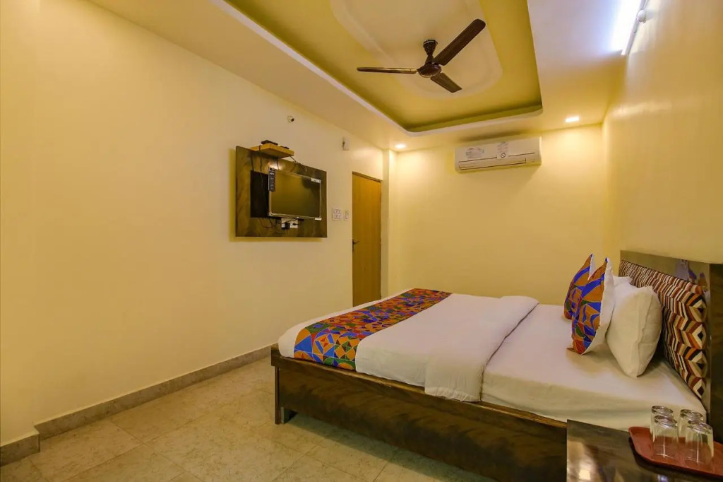 Fabhotel Kanta Shrawan Arcade