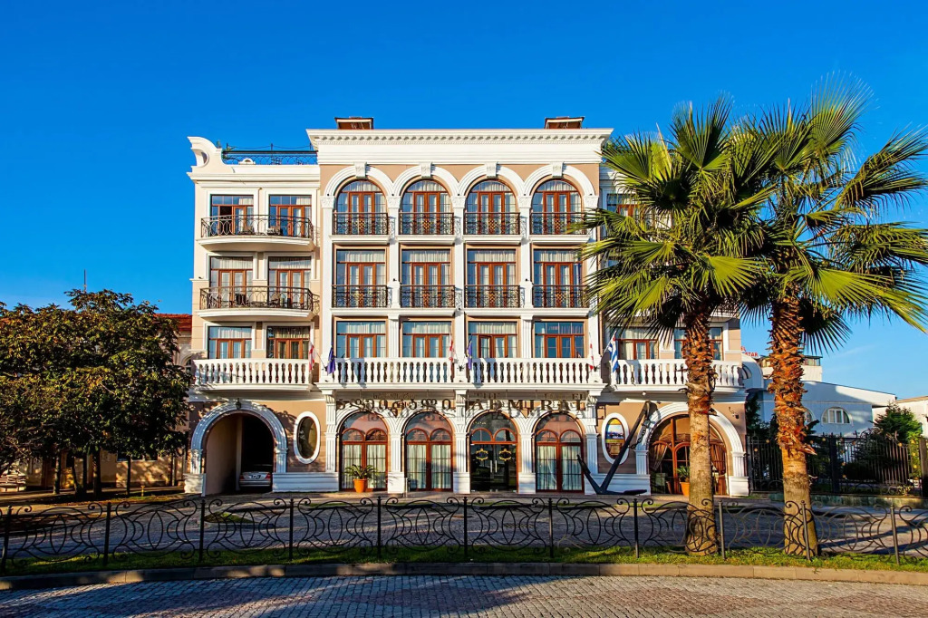 The Admiral Hotel