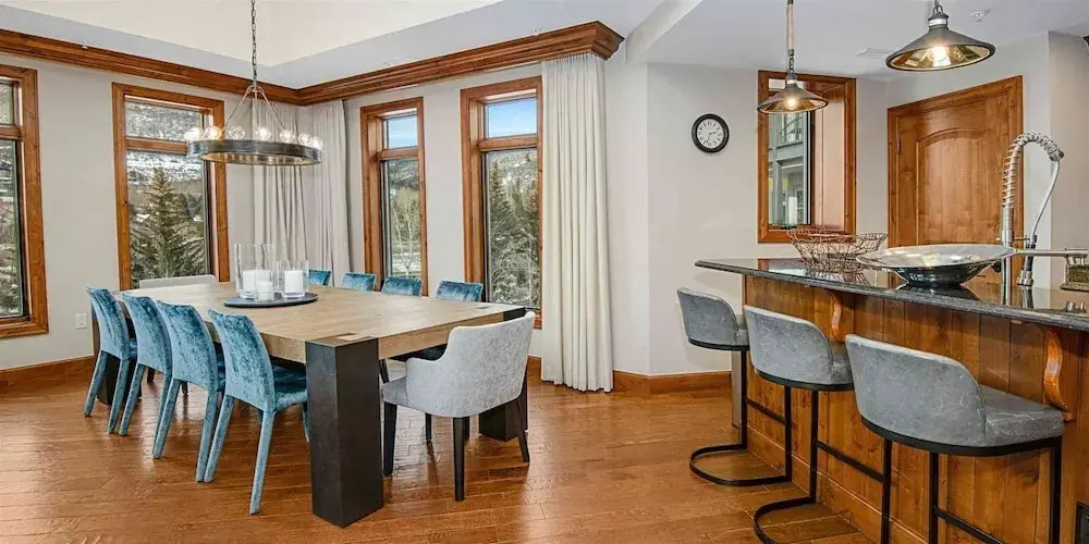 Spectacular 4 Bedroom Ritz-carlton Penthouse Residence in Vail, Colorado