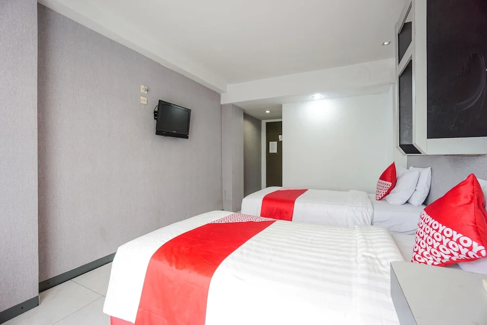 Oyo 1318 Hotel Prince Boulevard