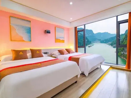 Yunlv Sunshine Homestay (Yichang Three Gorges Home Scenic Area)