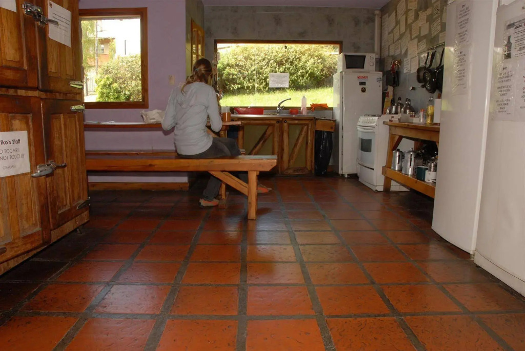 Periko´s Youth Hostel