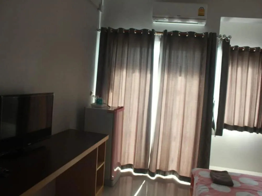 Sinsupatakul Apartment