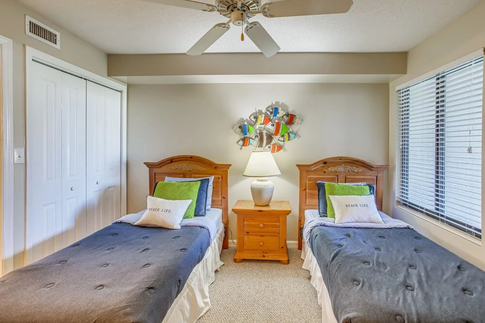 Pawleys Island Condo - Balcony, Pool & Ocean Views