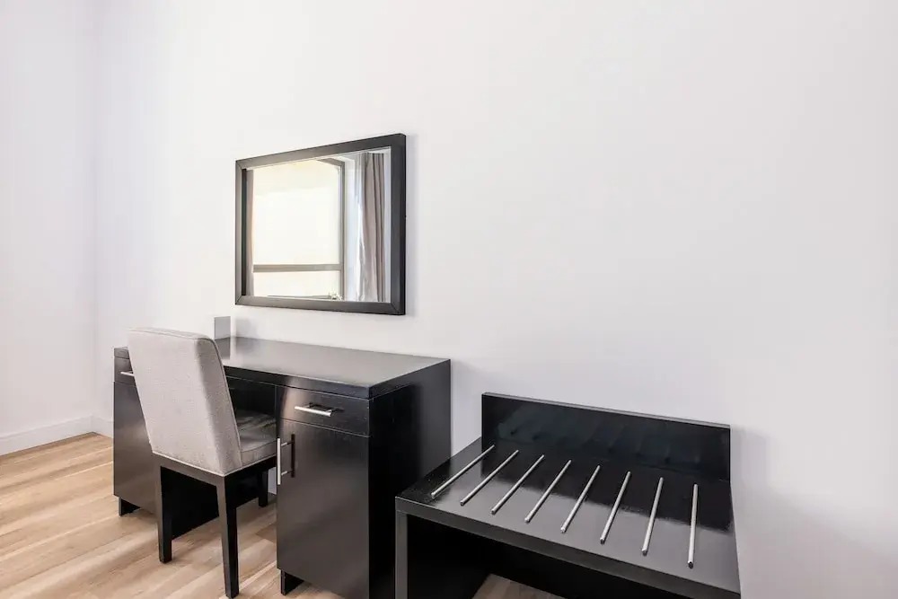 Luxe Marina View Retreat - 2BDRM