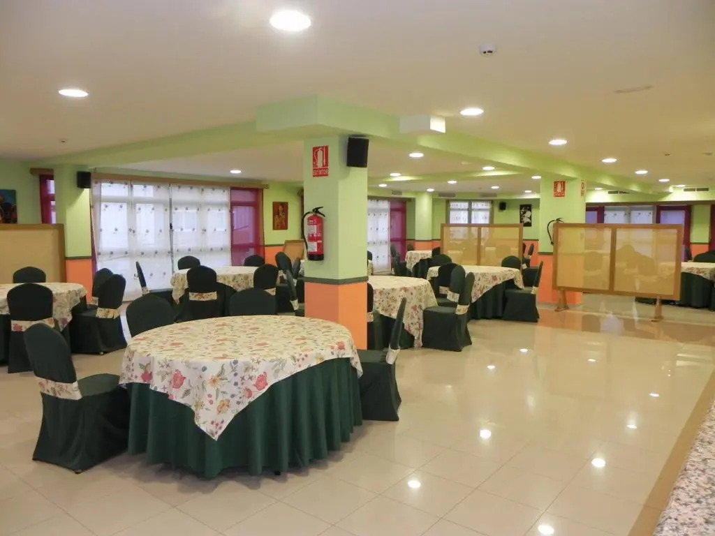 Hotel Restaurante Pizzeria ABC