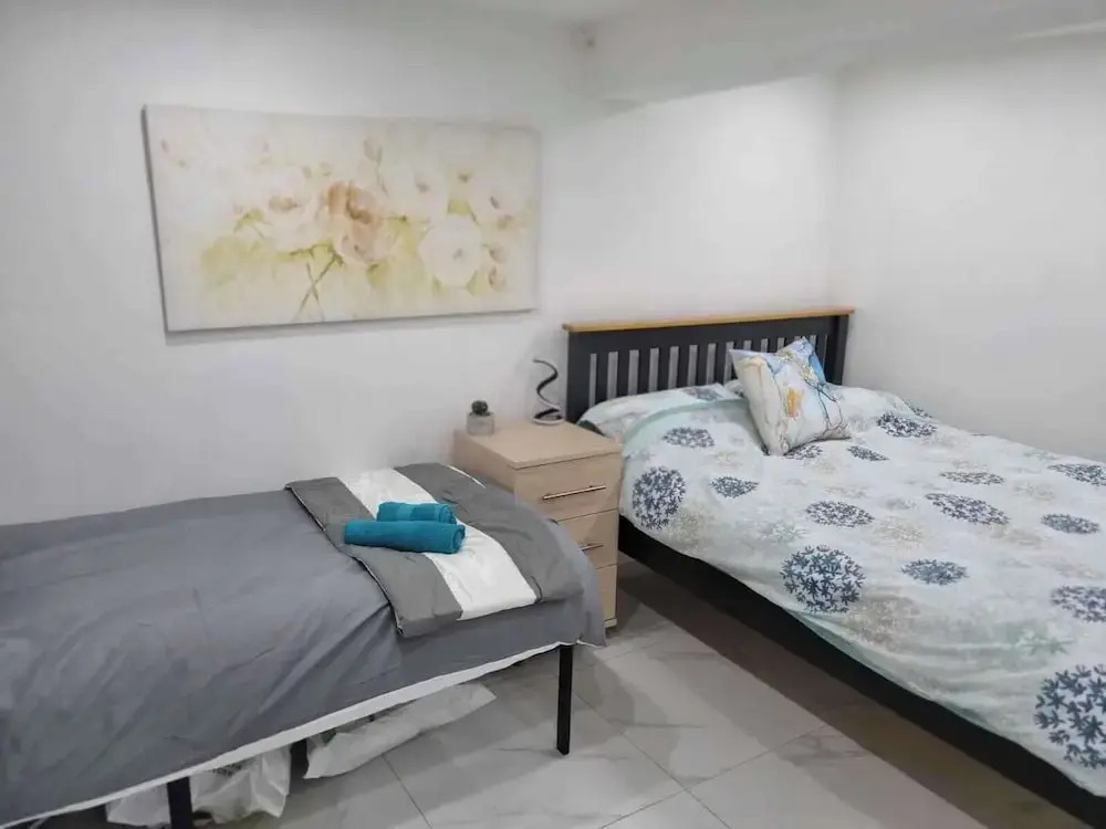 Cozy Sleep 5 Hudds Base -work/travel, Free Parking