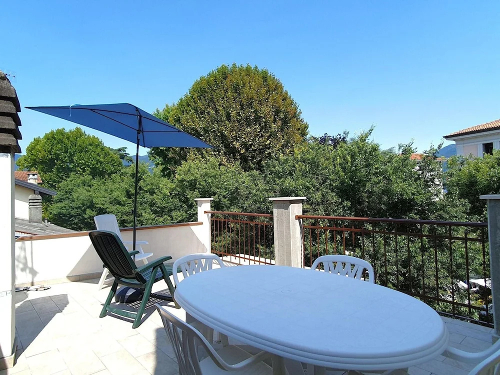 Charming Apartment Near Lake Maggiore