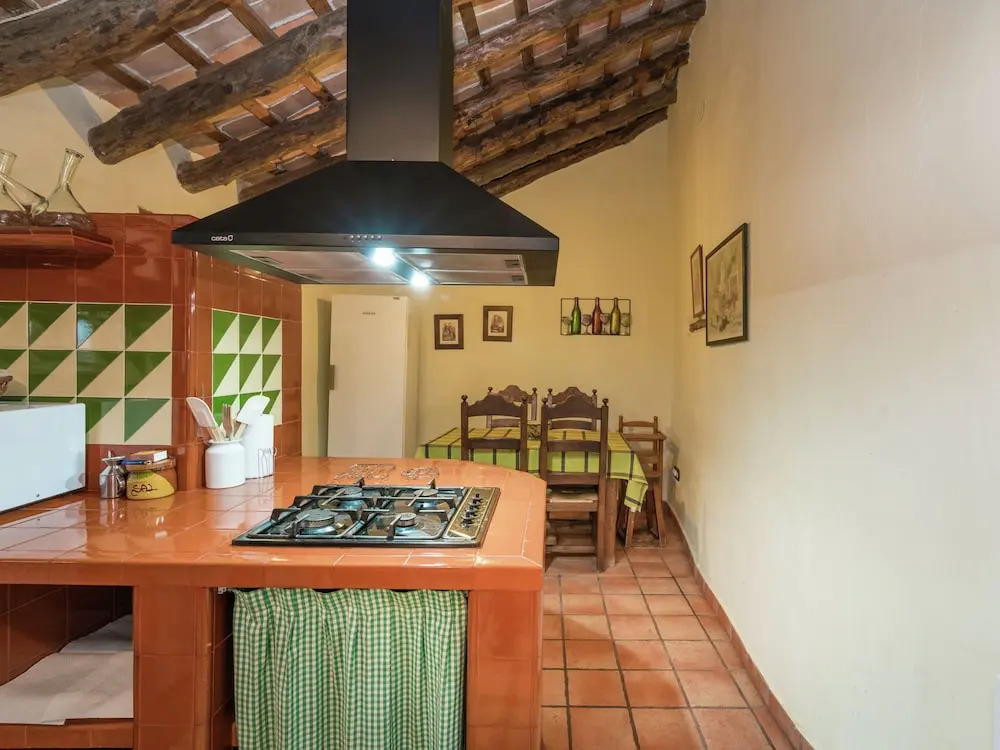 Grand Mansion in La Bisbal del Penedès With Sauna