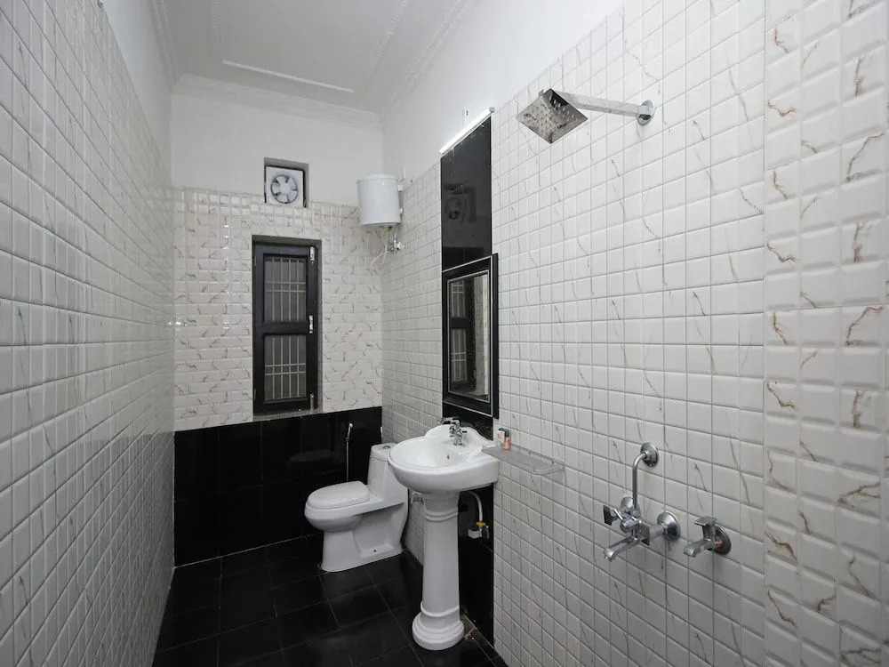 Absin Hospitality 2 by OYO Rooms