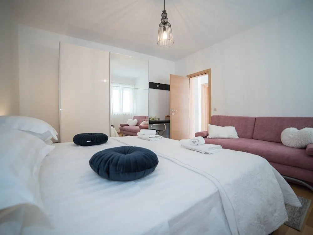 Apartment Faros